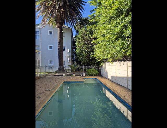 0.5 BEDROOM APARTMENT SOLD IN CLAREMONT